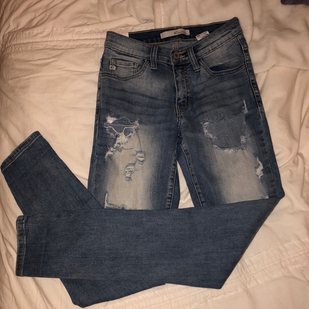 Ken Chan light wash distressed jeans